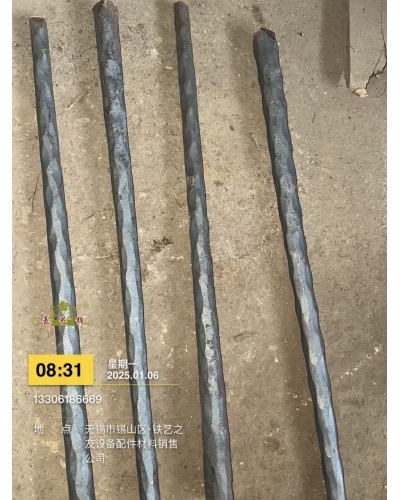 鐵藝護(hù)欄扶手鍛件立柱